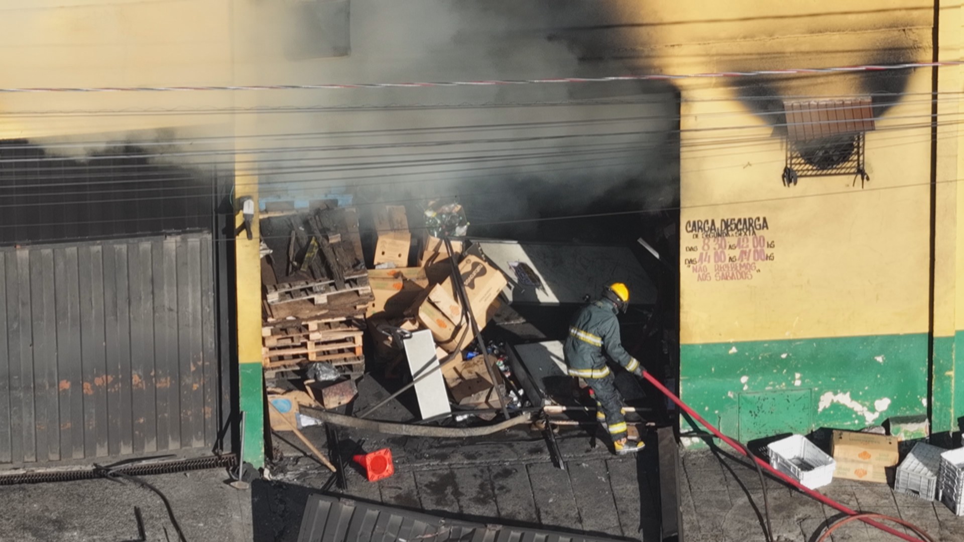 Vistoria em supermercado que explodiu no RS exige novo plano contra incêndio para reabertura; quatro vítimas seguem internadas