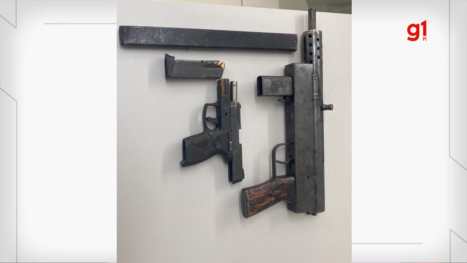 Homem é preso com submetralhadora e arma roubada de PM após ameaçar vizinho com tiros, diz polícia