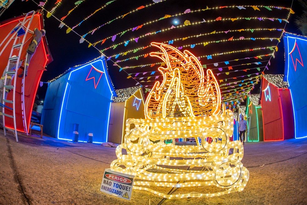 Vila temática de São João foi instalada no Memorial à República, no Jaraguá, em Maceió  — Foto: Itawi Albuquerque/Secom Maceió