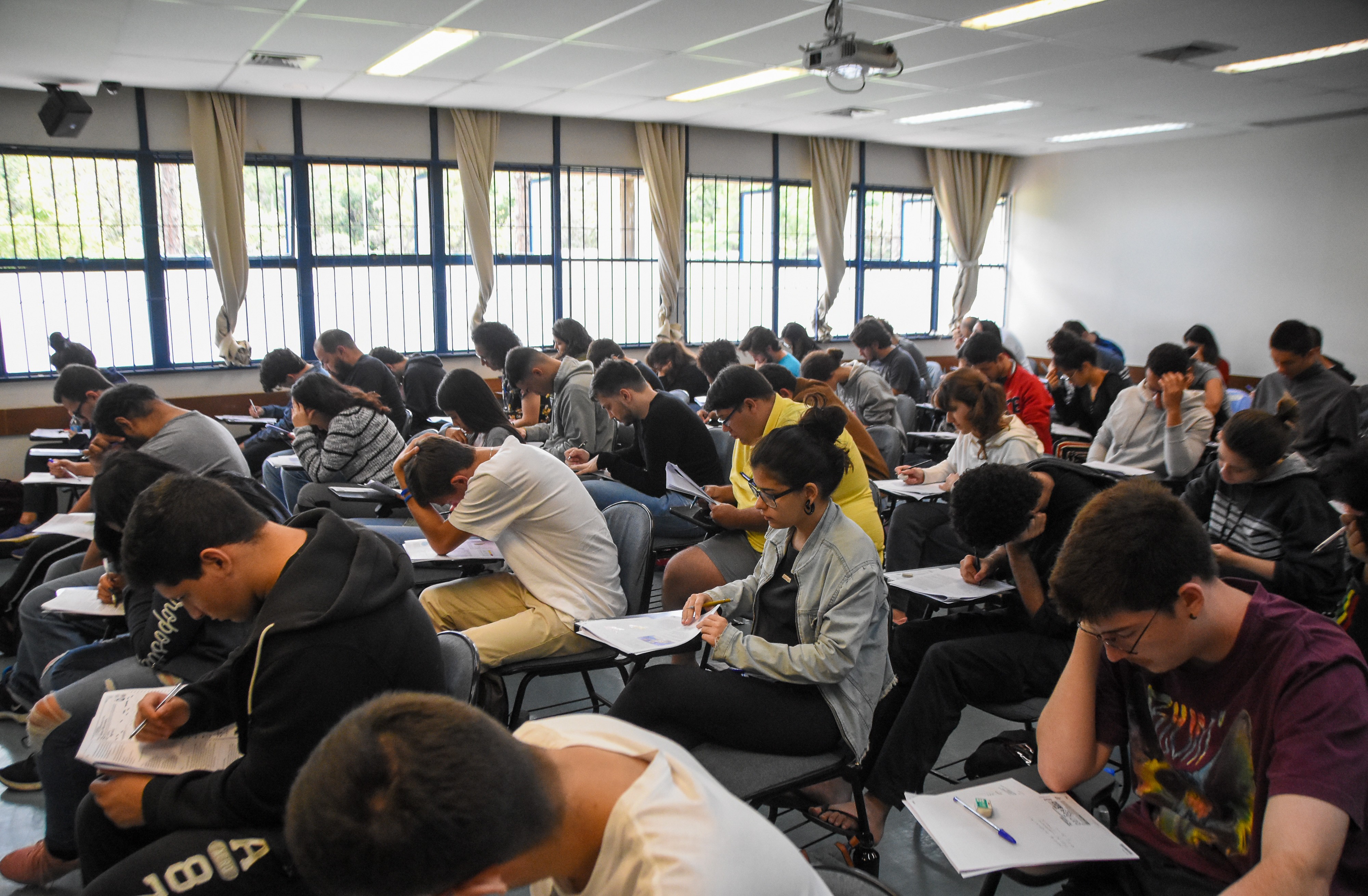 Fuvest abre inscrições para o vestibular 2026 da USP nesta segunda-feira; veja calendário