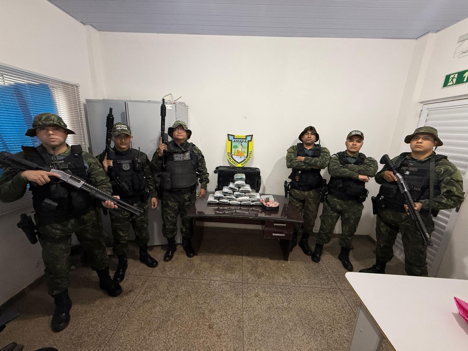 Batalhão Ambiental apreende drogas e medicamentos ilegais em embarcação no Amapá