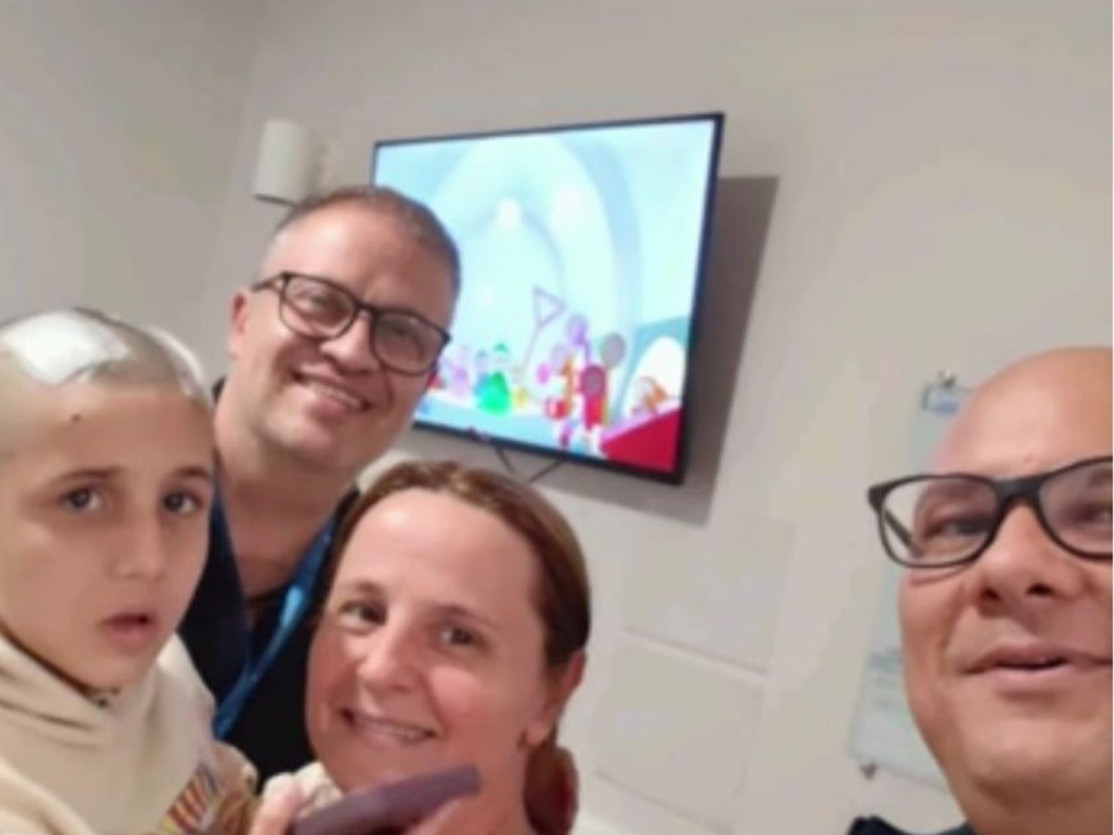 Criança do AC com mutação genética rara faz cirurgia após doação de Gusttavo Lima: 'Vibrações positivas'