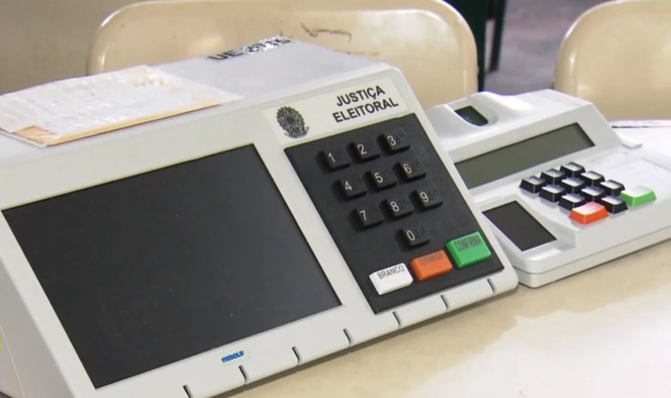 Candidatos do DF debatem educação e incentivo ao comércio durante campanhas nesta quarta