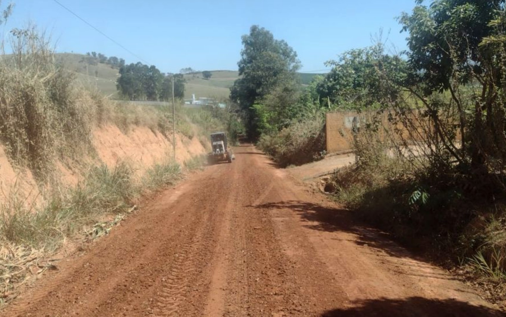 Andradas restringe uso de estradas municipais para transporte interno de mineradoras de terras raras