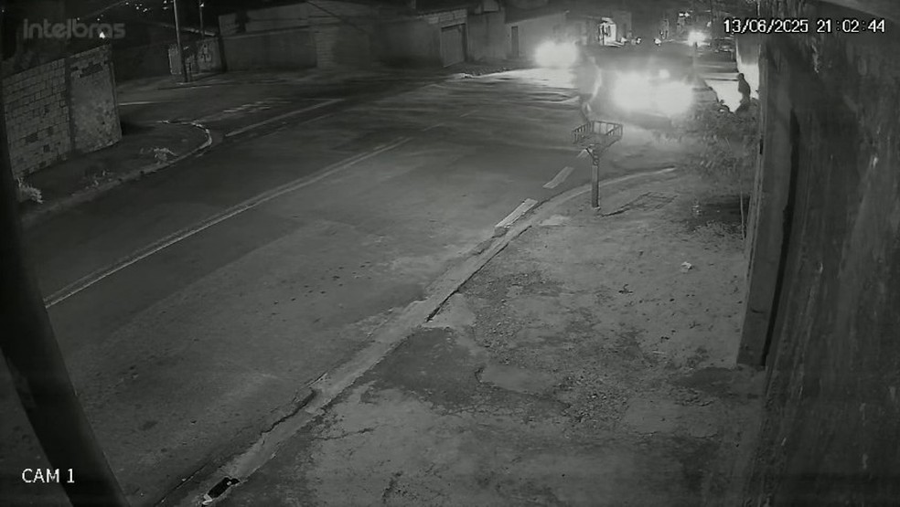 Homem é baleado no rosto dentro de carro em Campinas; suspeita é de tentativa de homicídio — Foto: Polícia Militar