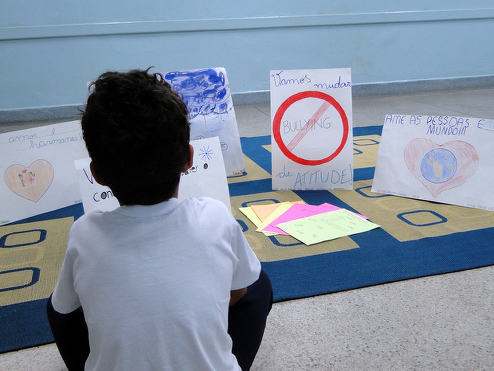 Combate ao coronavírus: caça-palavras - Escola Kids