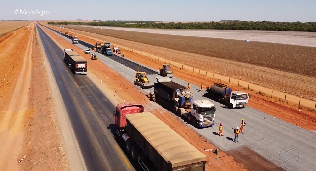 Duplicação da BR-163 busca melhorar o trajeto do grão de MT para o mundo