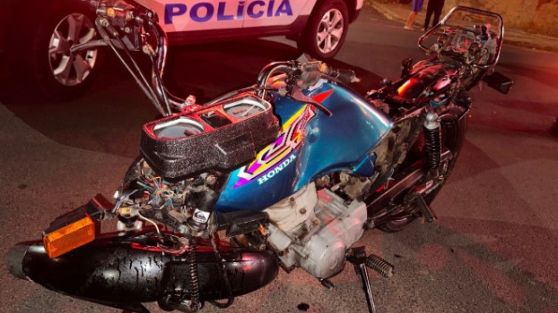 Jovem sem CNH morre após bater moto em ônibus do transporte público de Uberaba