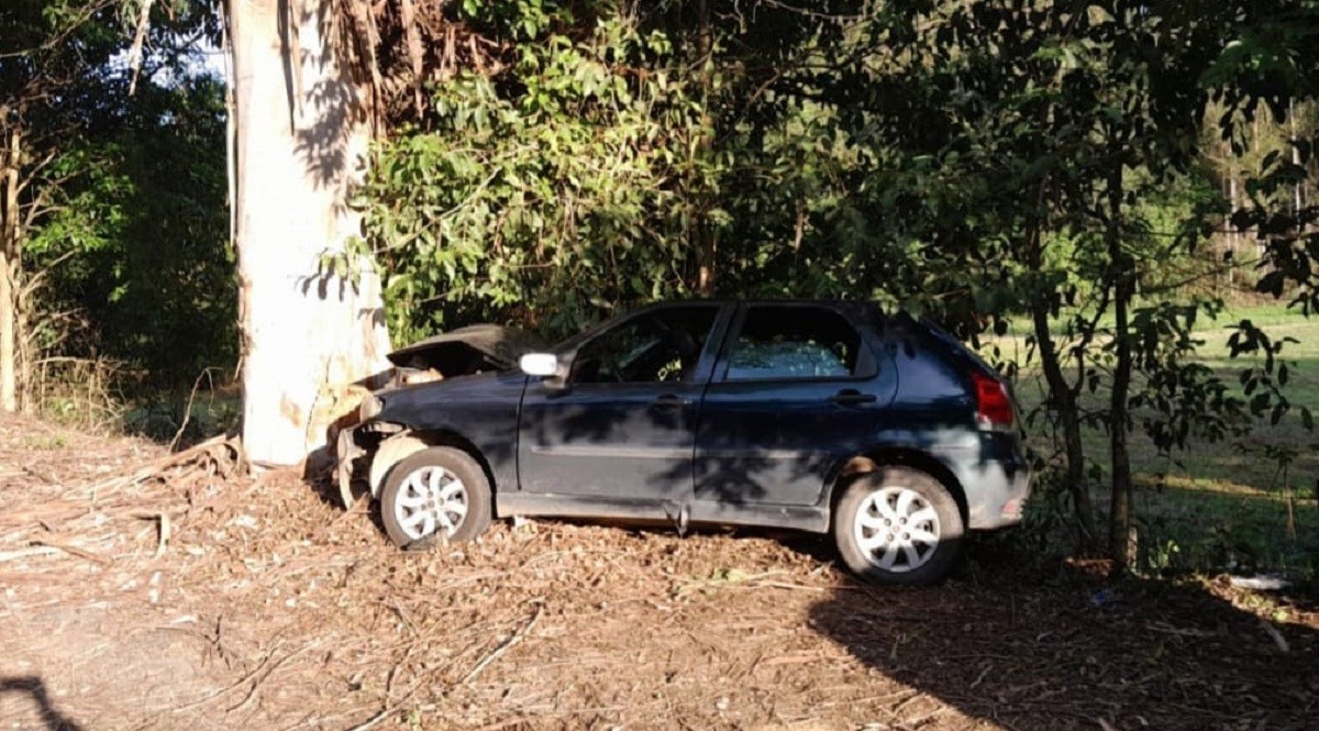 Motorista embriagado e com CNH vencida há 7 anos causa acidente e mata idosa na MG-133; outros dois ficam em estado grave