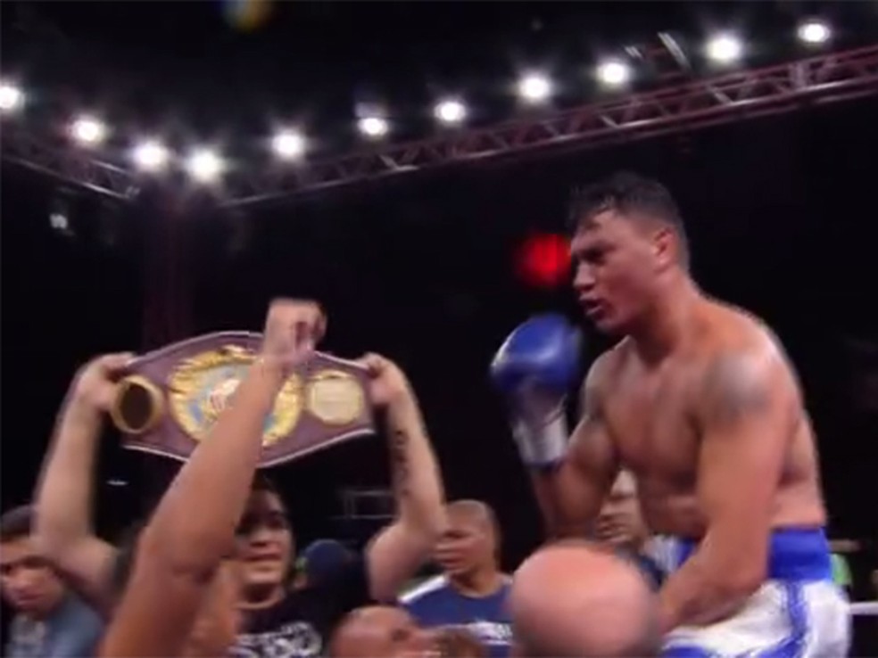 Popó vence argentino no terceiro round em retorno aos ringues — Foto: Reprodução / Sportv
