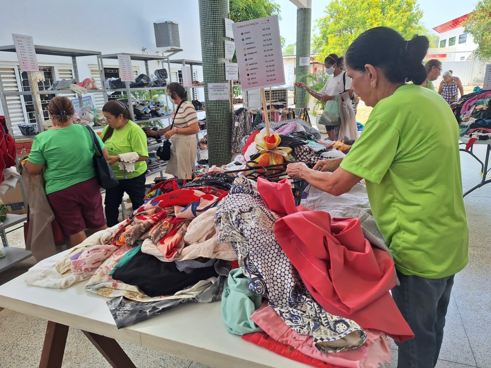 Bazar das Marias da Rede Feminina de Combate ao Câncer do Piauí tem início em Teresina 