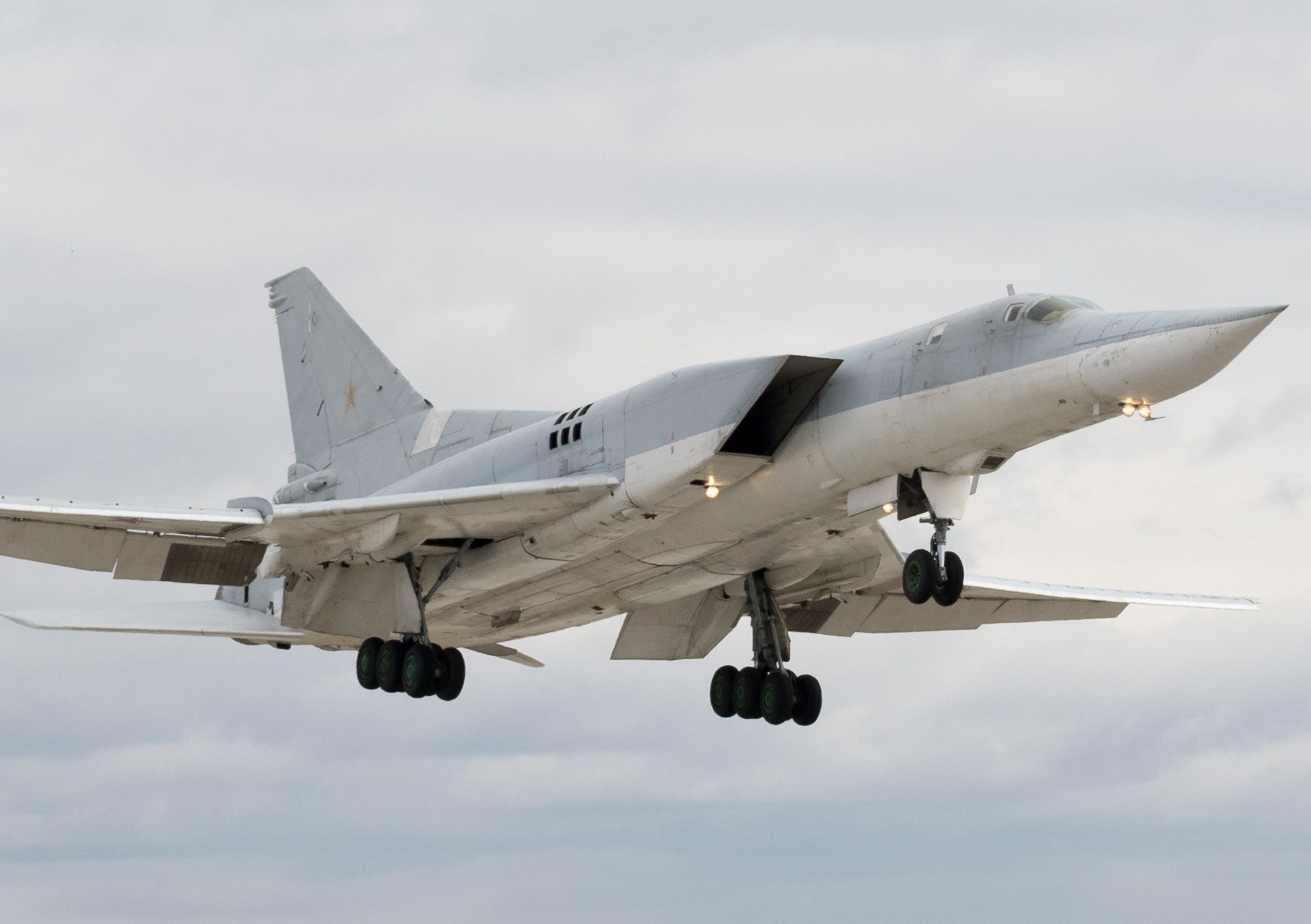 Ucrânia diz ter derrubado avião militar da Rússia usado em ataque