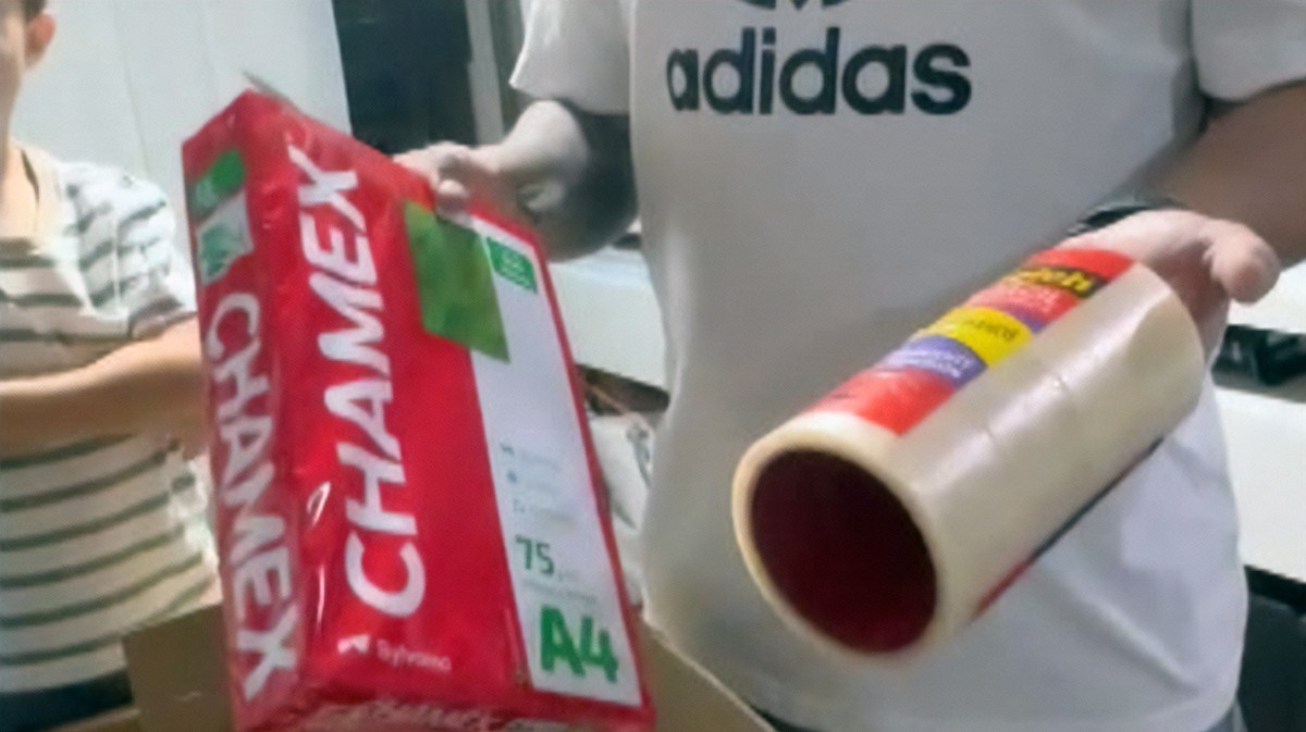 Cliente denuncia ter recebido resma de papel e fita adesiva no lugar de videogame comprado pela internet