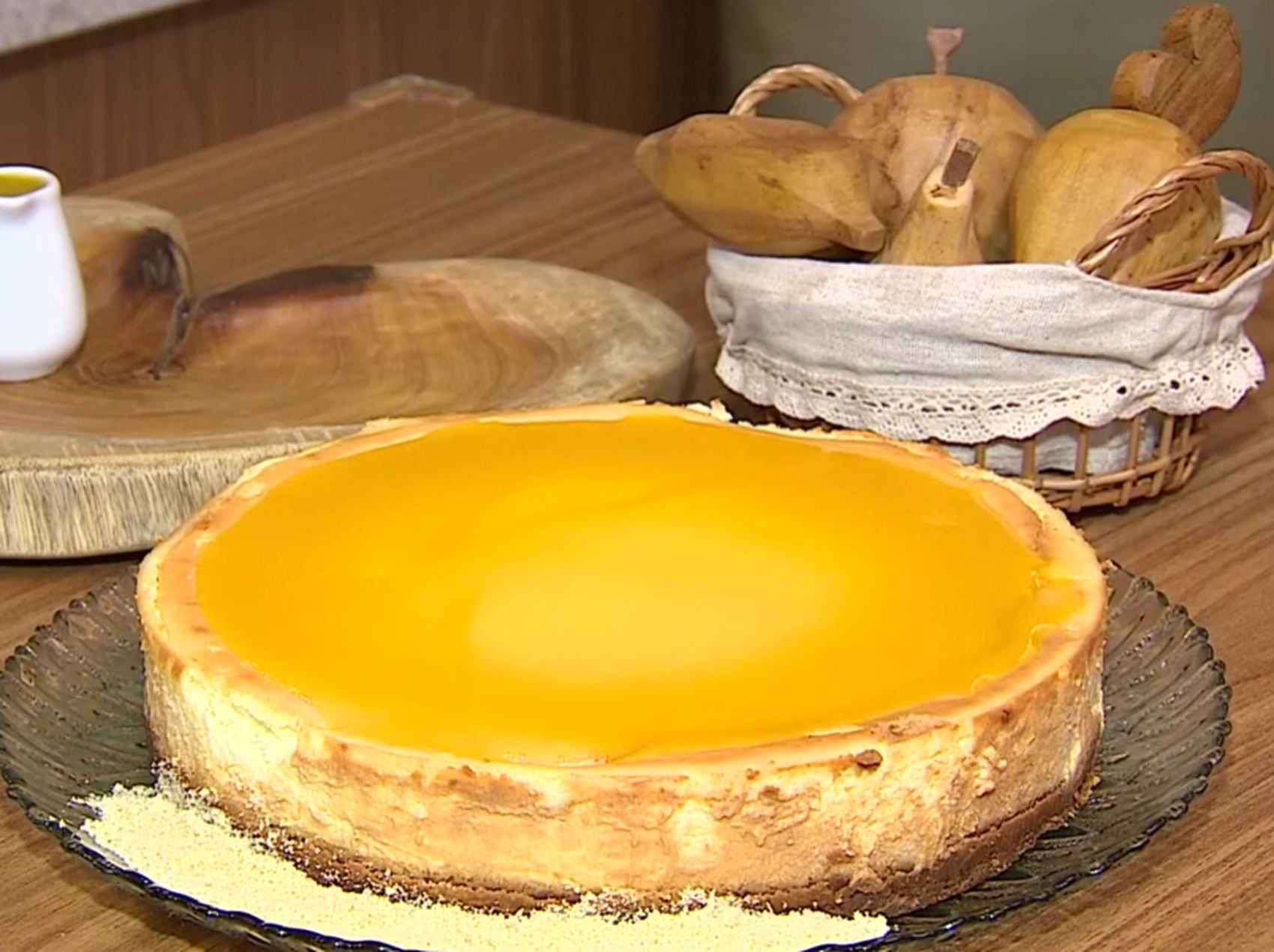 Aprenda a fazer um cheesecake de manga com limão siciliano