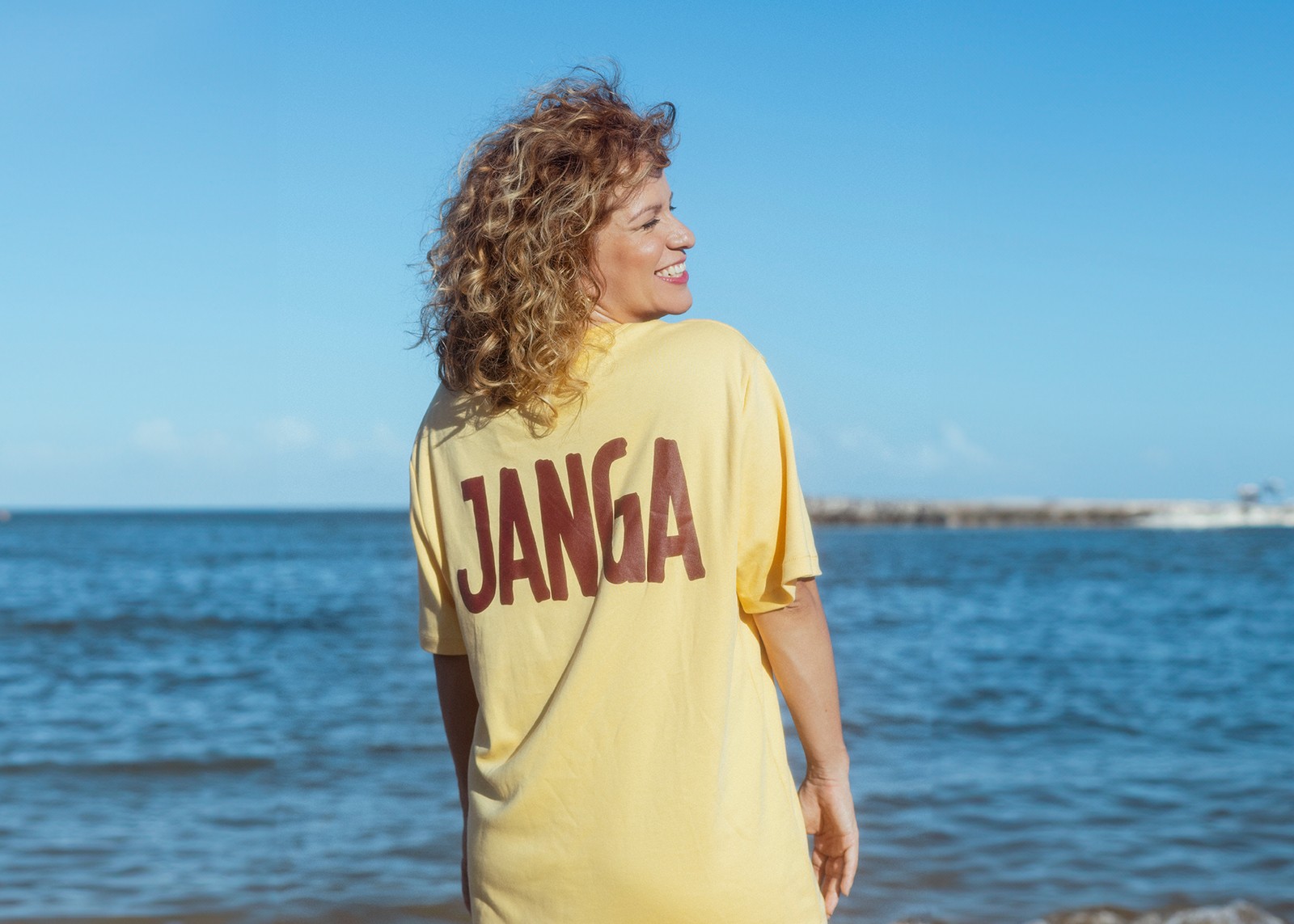 Ylana embarca na jornada existencial de ‘Janga’, álbum gerado por memórias litorâneas da infância em Pernambuco