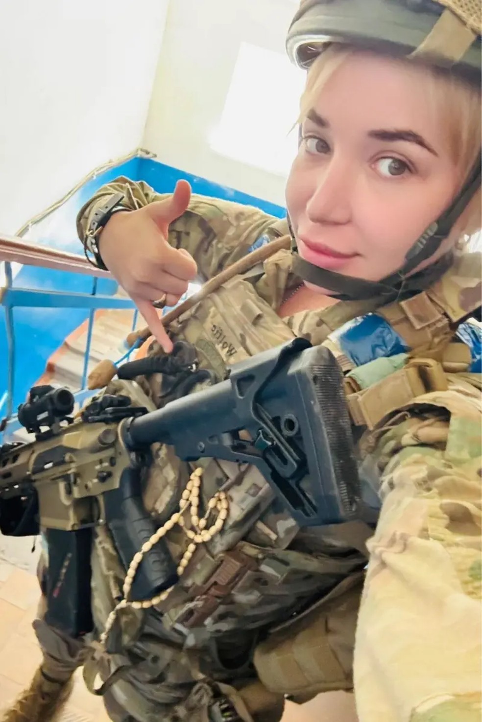 Leshkasheli serviu como param&eacute;dica militar na Legi&atilde;o Internacional da Ucr&acirc;nia e foi condecorada pelo presidente Volodymyr Zelensky em 2025 &mdash; Foto: Keti Leshkasheli via BBC