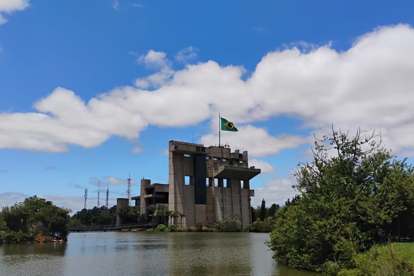 Dia de Nossa Senhora Aparecida: confira o que abre e o que fecha durante o feriado prolongado em Sorocaba