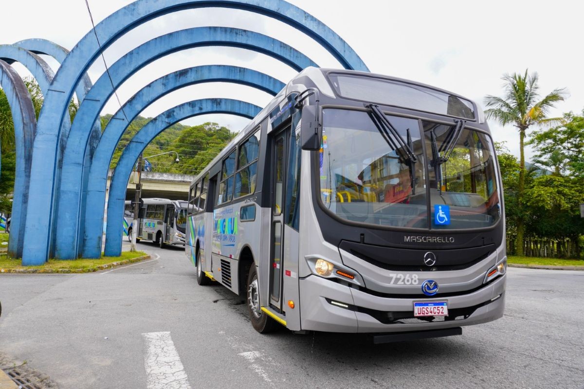 Nova empresa assume transporte público em Mongaguá e traz ônibus com ar-condicionado e Wi-Fi