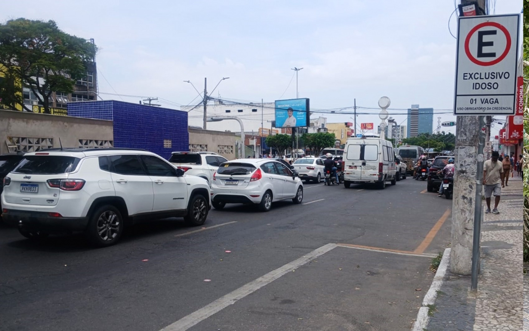 Idosos e pessoas com deficiência podem solicitar credencial para vagas especiais em Feira de Santana; veja