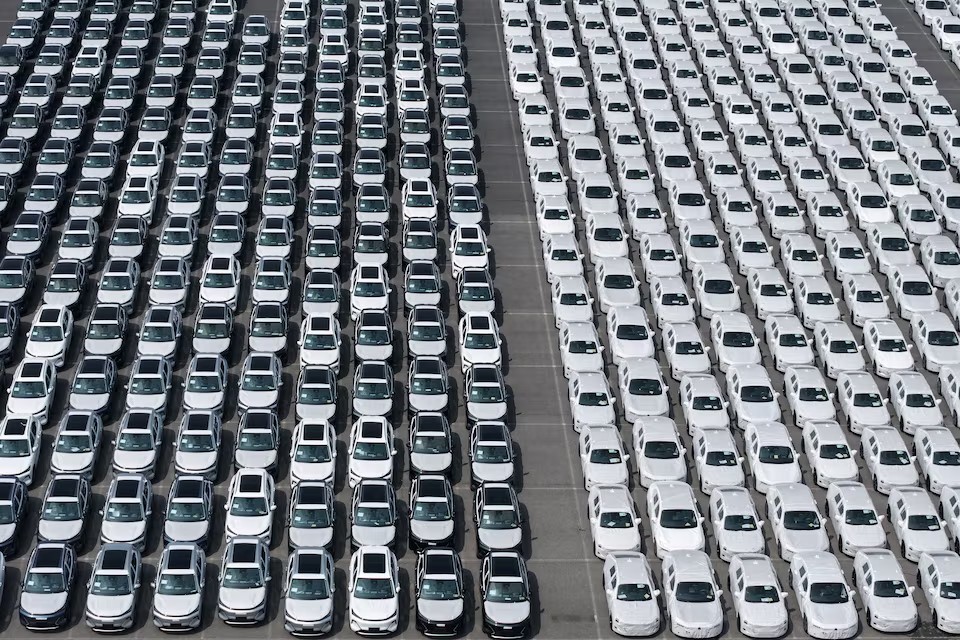 China faz maior recall de carros da história por risco com maçanetas embutidas