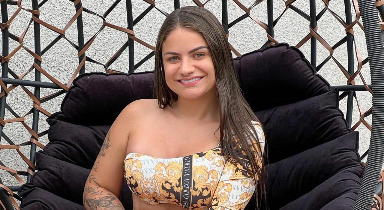 Influencer de maternidade, dancinhas e rifas: quem é esposa de Chrys Dias que também foi presa em operação da PF