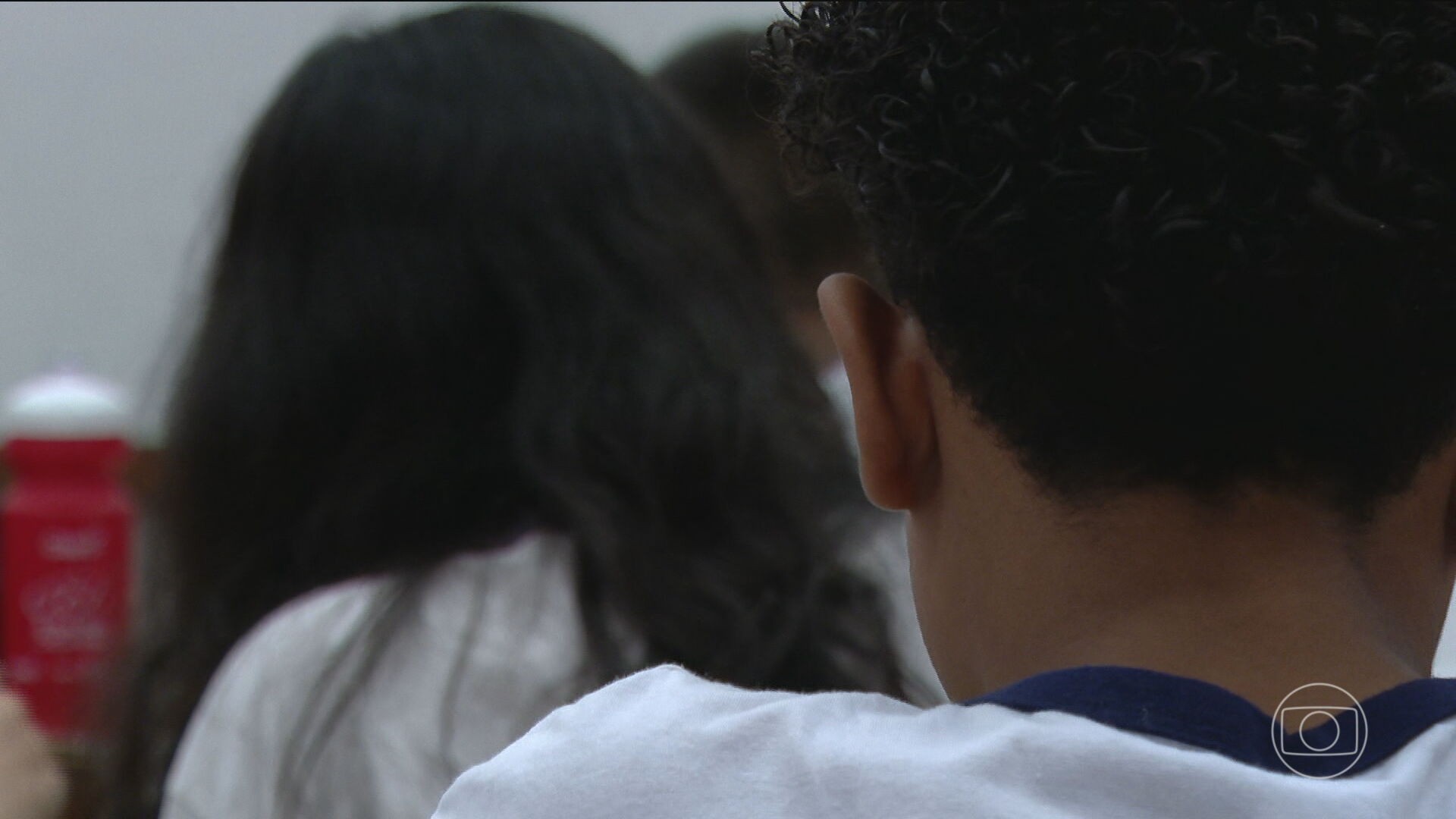 Estudo revela os efeitos da violência armada na aprendizagem de crianças e adolescentes