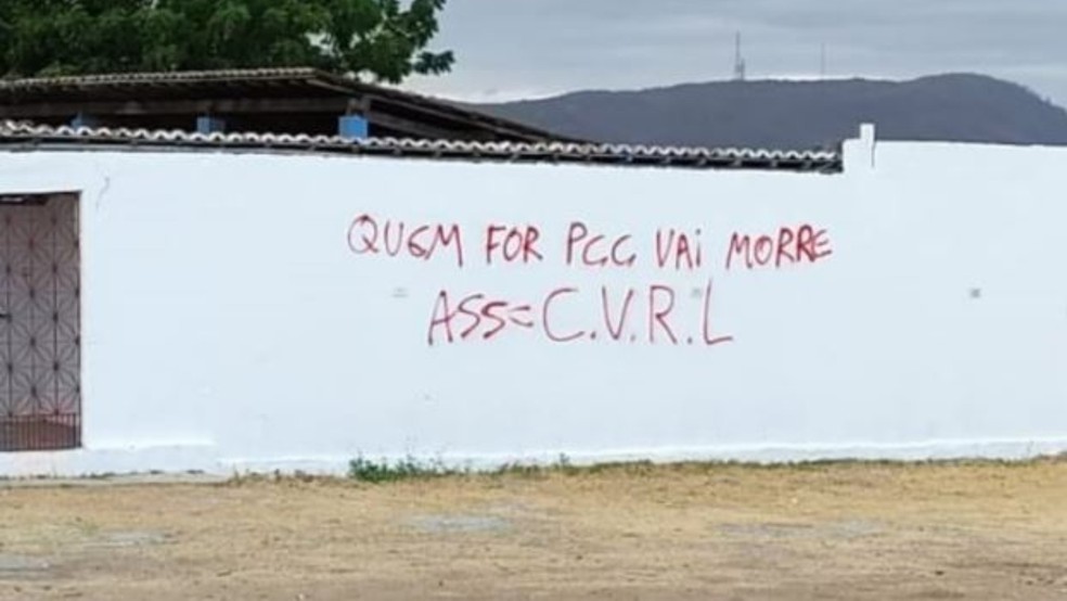 Pichações revelam expansão das facções criminosas no estado. — Foto: Reprodução