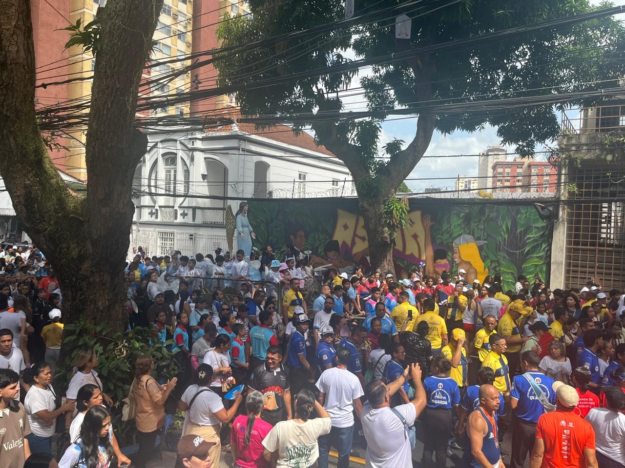 Círio 2026: Romaria das Crianças leva milhares de fiéis às ruas em Belém