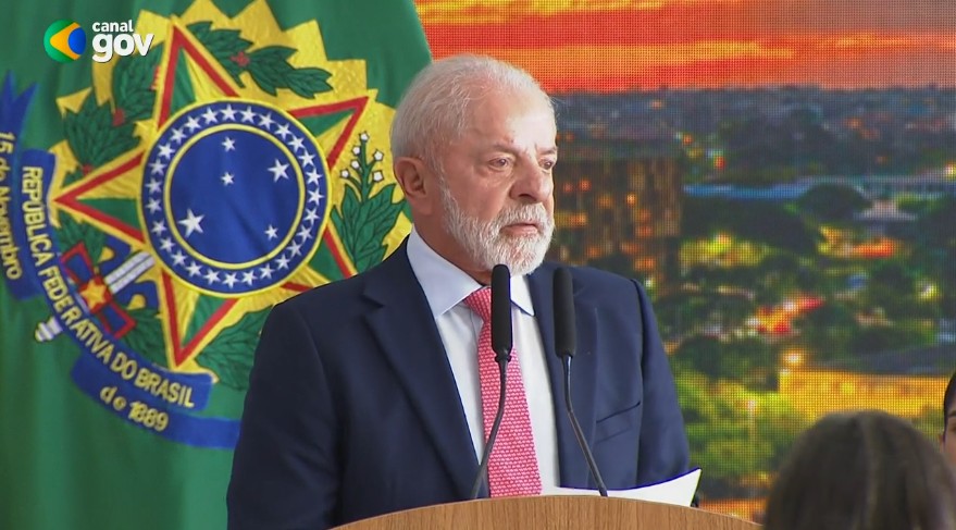 Em evento sobre o 8 de Janeiro, Lula veta integralmente PL que reduz penas de Bolsonaro e condenados por atos golpistas