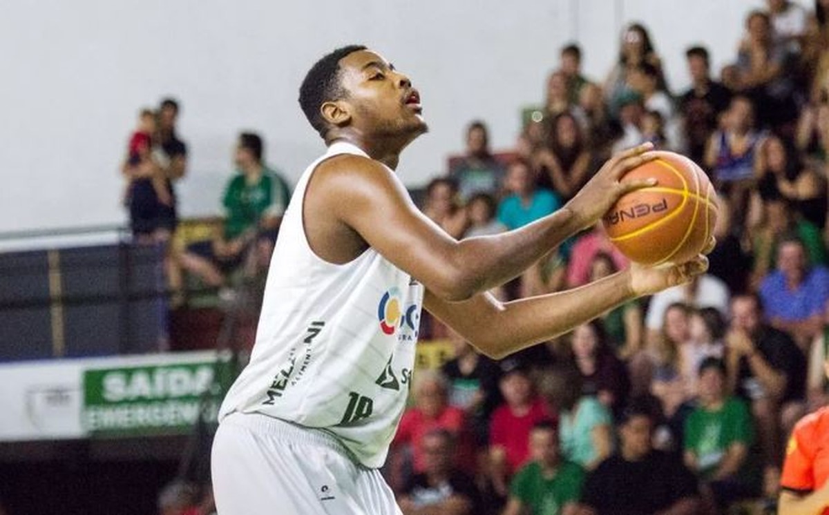 Jogador de basquete que morreu em represa no interior de SP vai ser  enterrado na capital paulista, São Paulo