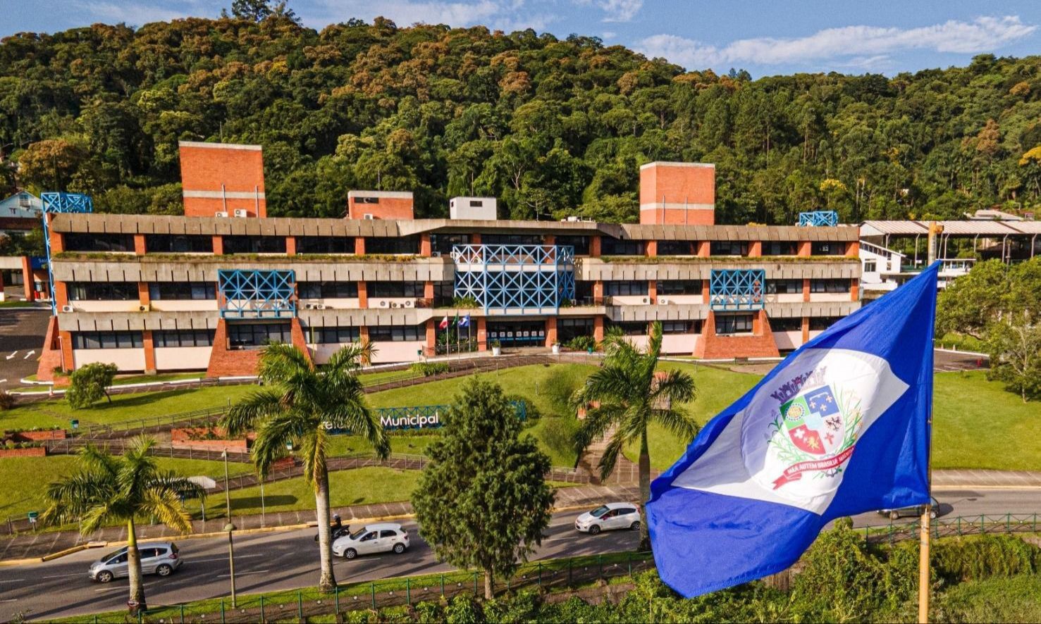 Joinville: cidade mais populosa de SC abre concurso com mais de 150 vagas e salários de até R$ 10 mil