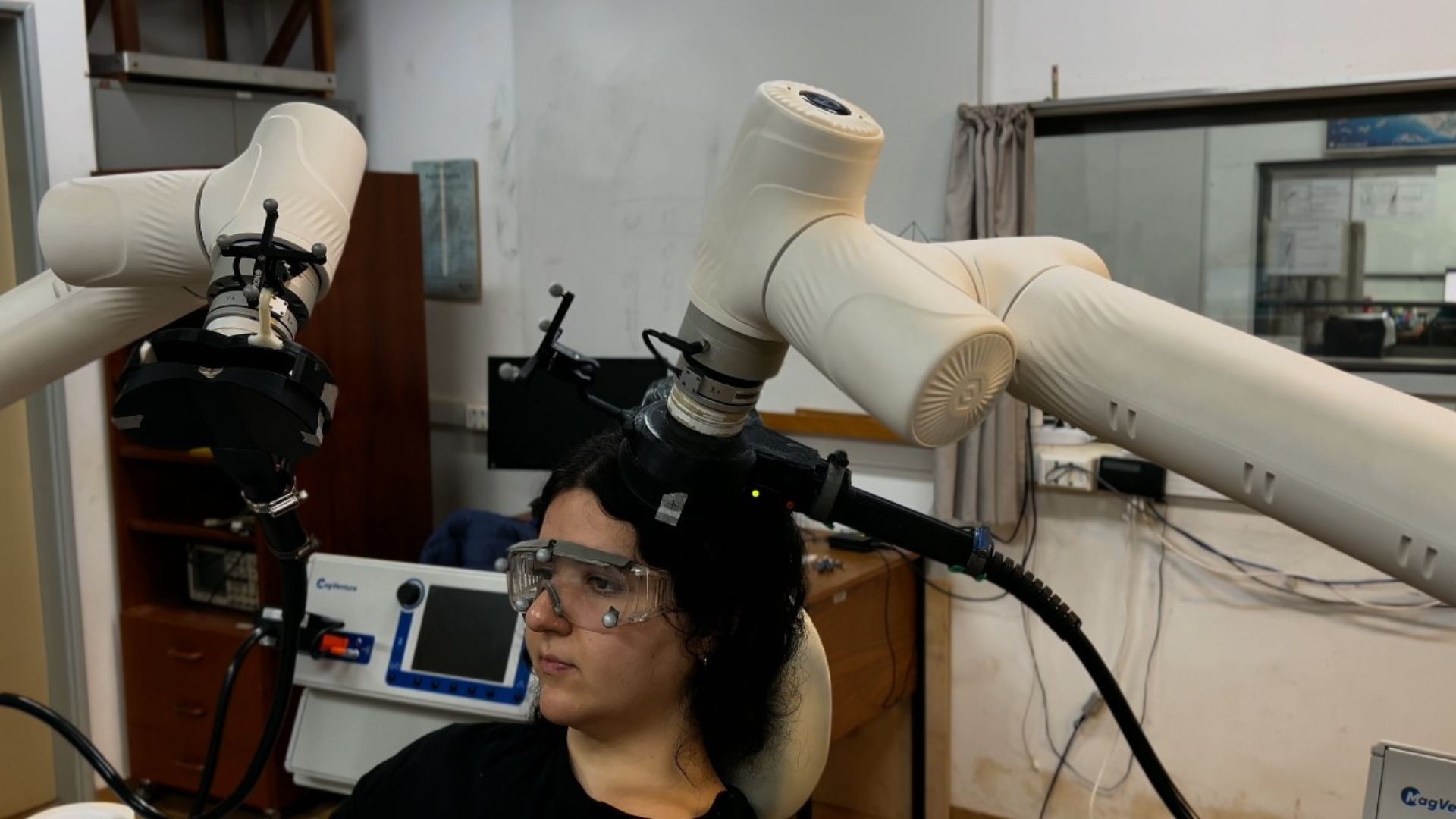 Braço robótico revoluciona terapias cerebrais
