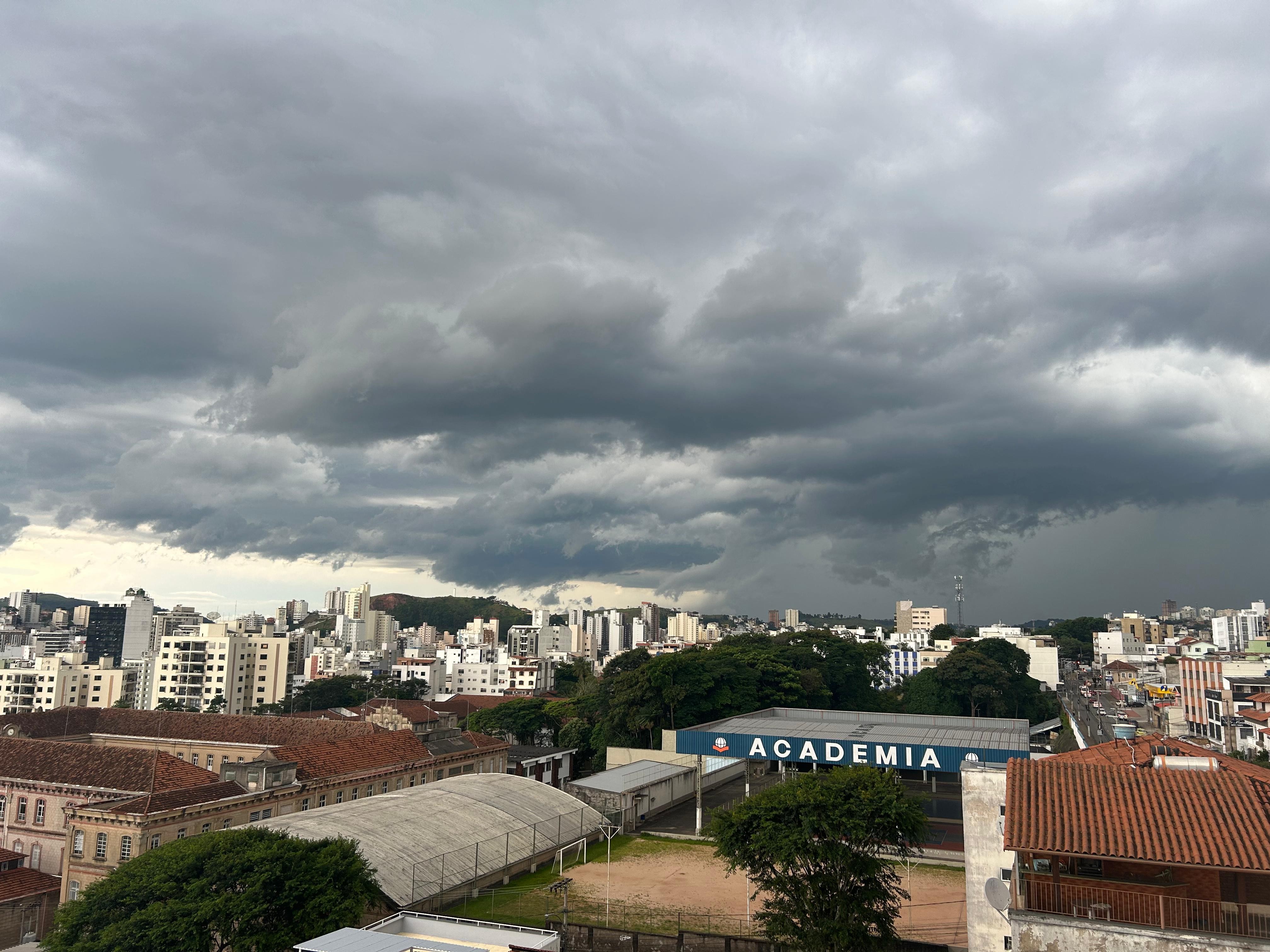 Risco de temporais marca a semana em Juiz de Fora e região; veja previsão