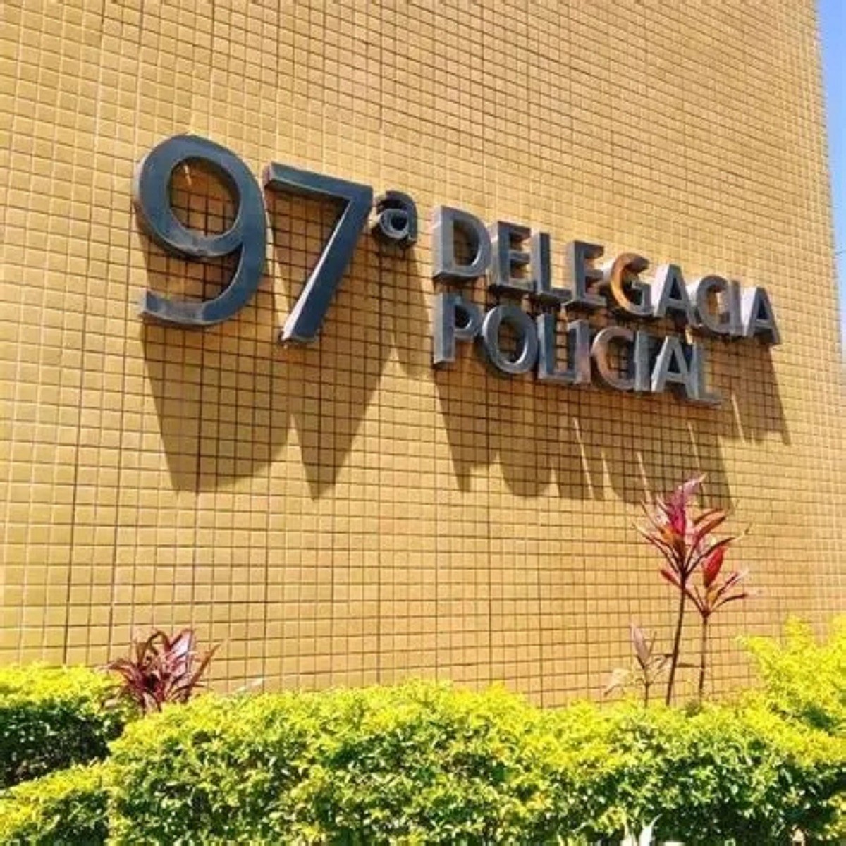 Briga entre vizinhos acaba com jovem morto e homem preso em Mendes