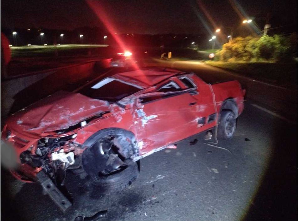 Motorista morre após picape capotar em rodovia de Itu 