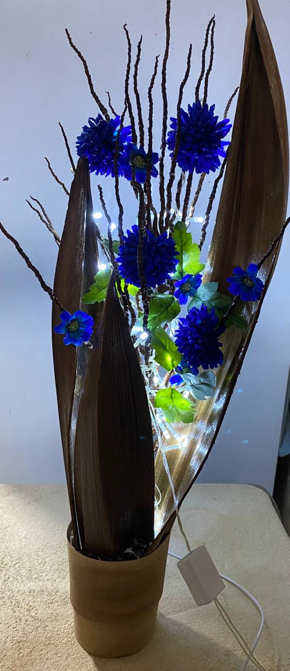 Peças são produzidas com 'descartes' naturais e, após passar por processos de ressecamento, se transformam em artesanatos únicos — Foto: Arquivo pessoal