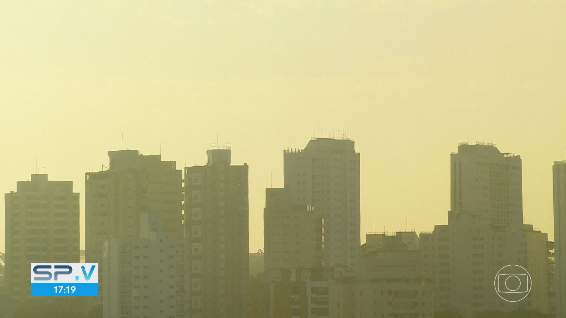 Entenda o que é a névoa que baixou na cidade de SP na tarde desta segunda