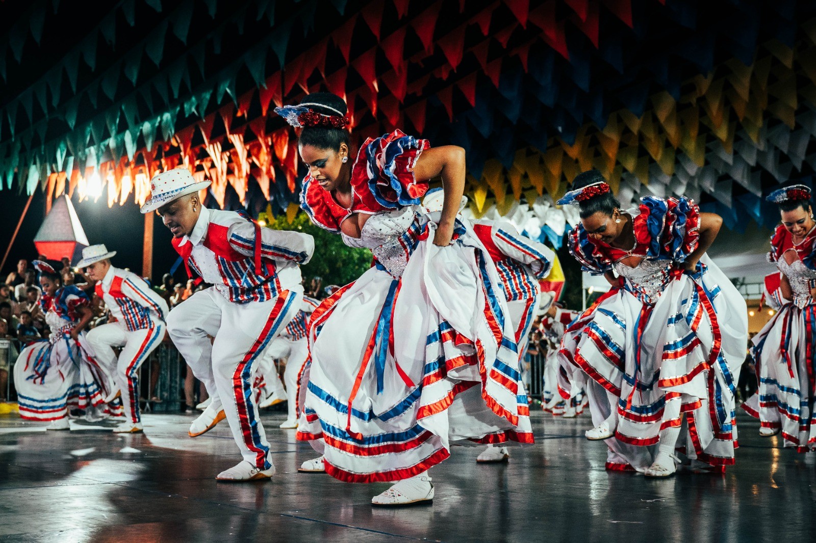 Festival Internacional de Cultura promove oficinas e apresentações gratuitas no Jaraguá, em Maceió