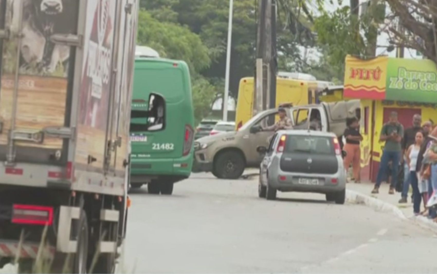 Criança de 9 anos é vítima de bala perdida e suspeito morre durante ação policial em Salvador