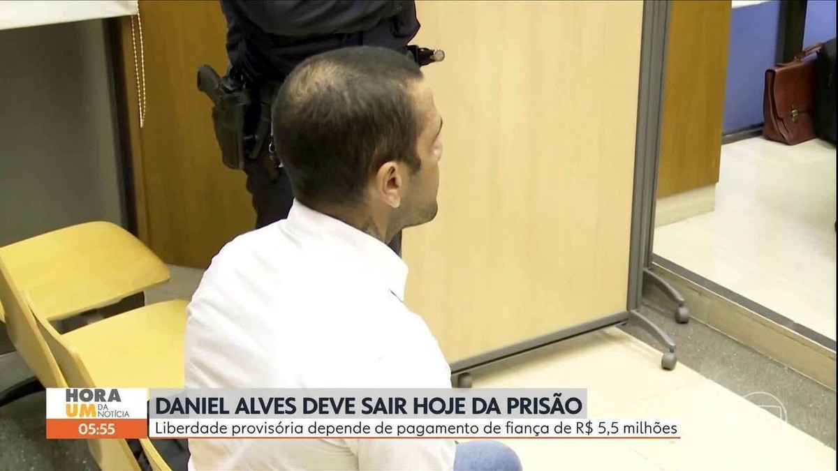 'Dinheiro não pode comprar a ofensa a uma mulher', diz Lula sobre possível soltura de Daniel Alves na Espanha