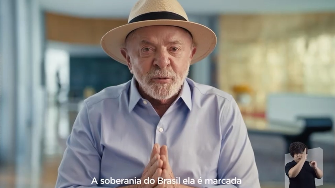 Campanha de Lula cita tarifaço, defende soberania e critica família Bolsonaro em nova propaganda eleitoral na TV