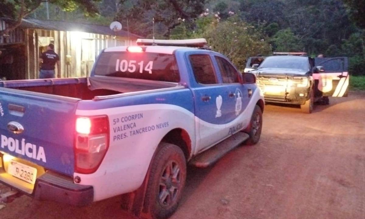 Pai e filho são presos suspeitos de envolvimento em sequestro cinco anos após crime na Bahia