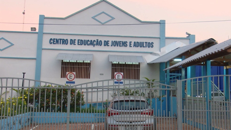 Centro de Educação de Jovens e Adultos (CEJA) em Rio Branco — Foto: Reprodução/Rede Amazônica Acre