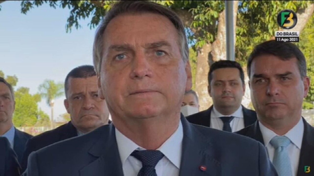 PETRY ACREDITOU NO BOLSONARO E REVELA SEU VOTO