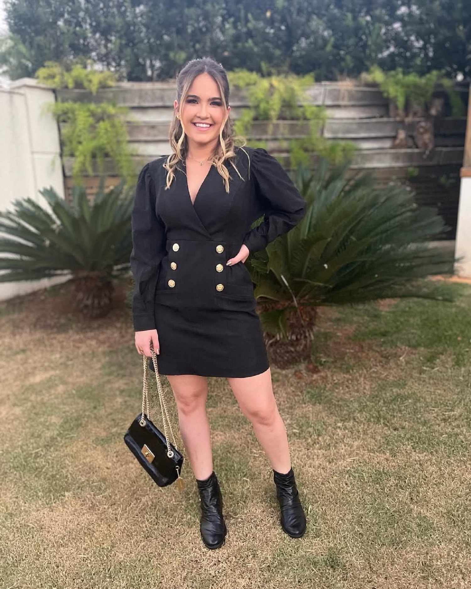 Esposa do sertanejo Henrique foi algemada e não achou que estivesse sendo parada, diz polícia dos EUA