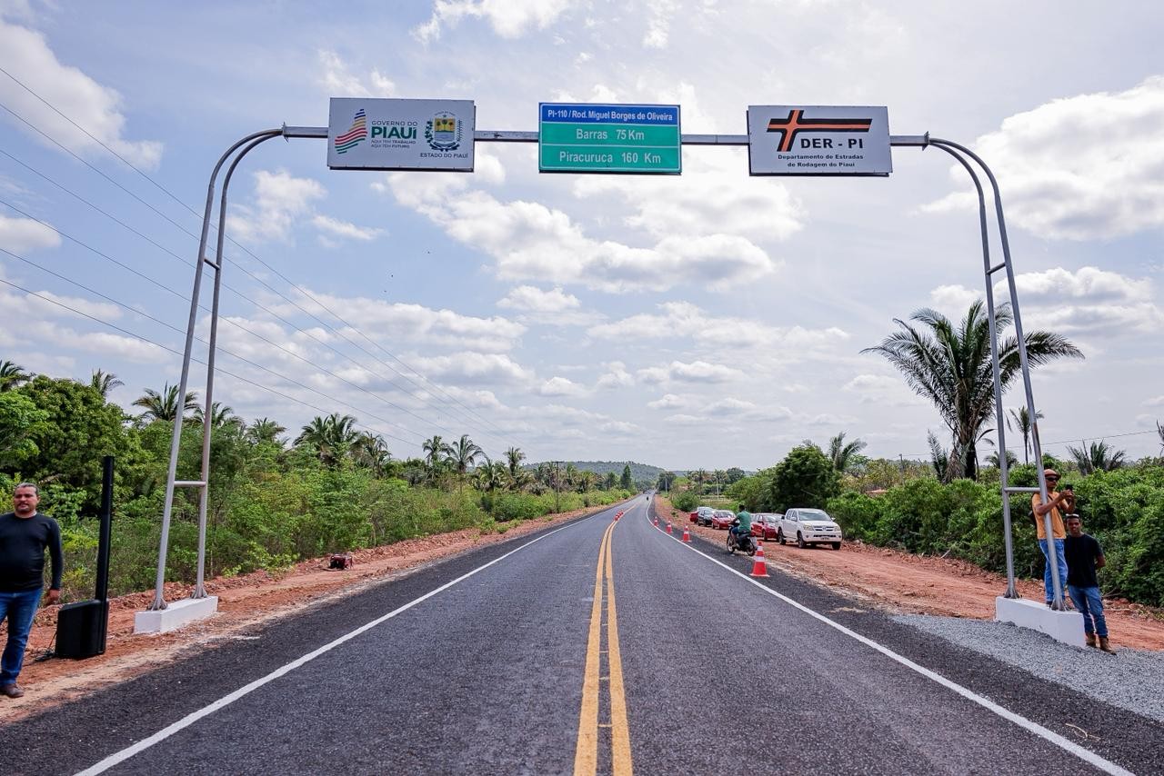 Governo entrega rodovia que encurta 38 km no trajeto entre Barras e Miguel Alves