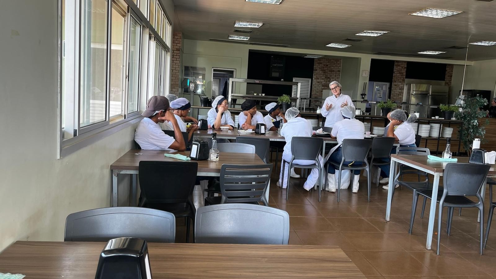 Resolv chega a 10 mil funcionários e investe no desenvolvimento de talentos