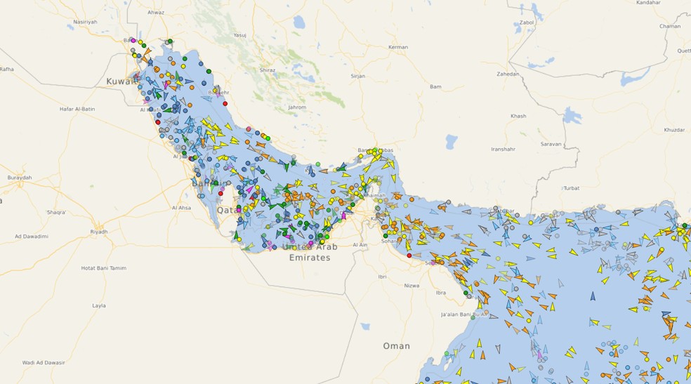 Movimentação no Estreito de Ormuz após trégua entre EUA e Irã, em 8 de abril de 2026. — Foto: Reprodução/ Vessel Finder