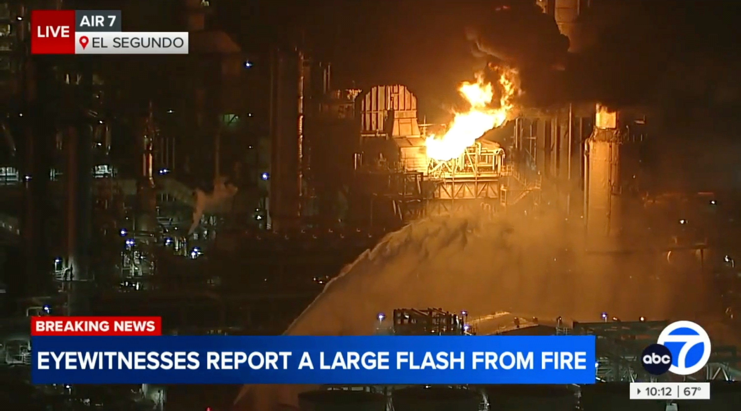 Incêndio atinge refinaria próxima a Los Angeles, na Califórnia