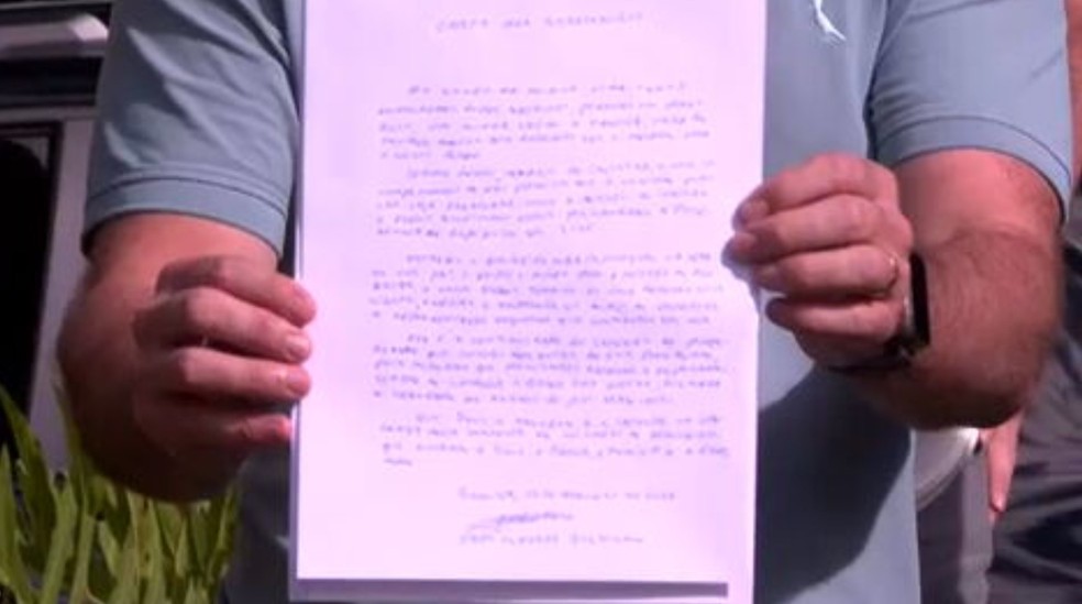 Carta de Jair Bolsonaro lida por Flávio no dia 25 de dezembro — Foto: Reprodução